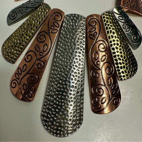 NWT. Paparazzi Multicolored Necklace & earrings set. Copper, silver & brass tone - Picture 9 of 11